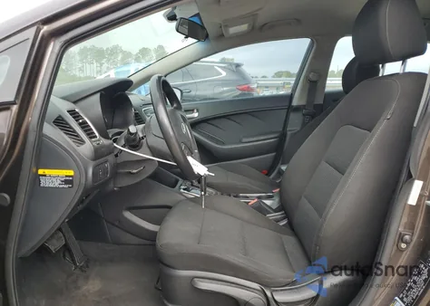 2017 Kia Forte Lx из США, поврежденный, VIN 3KPFK4A77HE135437